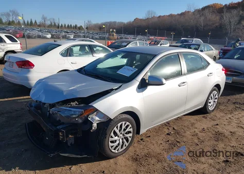 2018 Toyota Corolla Le z USA, uszkodzony, nr VIN 2T1BURHE4JC119159
